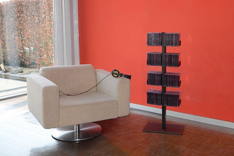 10548 Radius design cologne Zakladač na CD 8 poličiek RADIUS DESIGN (CD-BAUM schwarz STAND KLEIN 718A) čierny